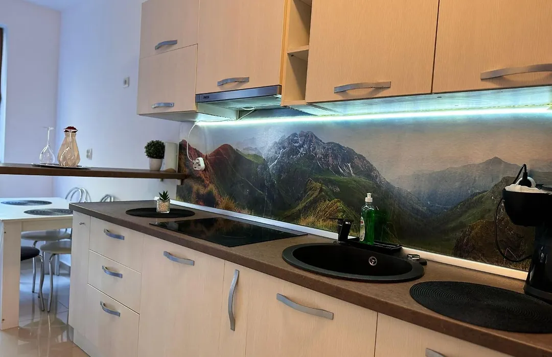 Inisteresidence-1